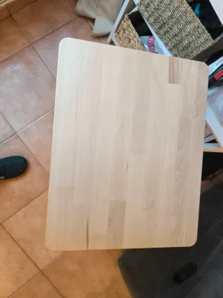 Mesita de noche Ikea madera clara