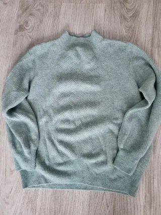 Jersey verde agua cuello alto