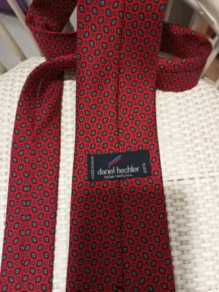 Corbata *Daniel Hechter* Seda Roja -Nueva