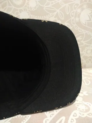 Gorra Zumba Negra y Dorada