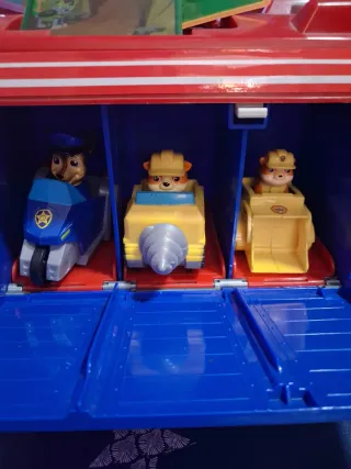 Camión Patrulla Canina con Vehículos