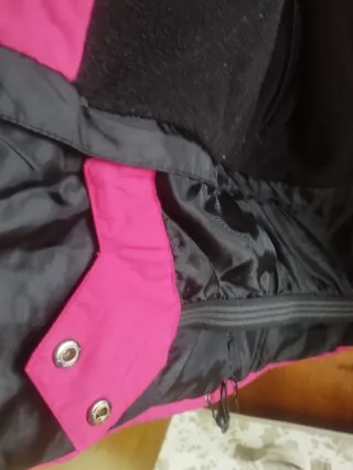 Chaqueta Boomerang rosa y negra