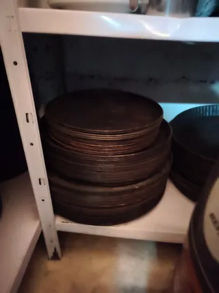 Utensilios cocina restaurante y pizzería, vajilla