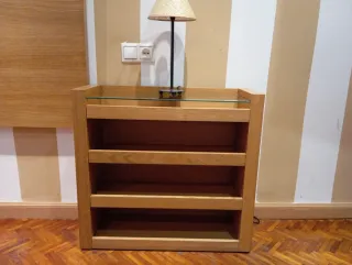 Mesitas de noche de madera y cabecero