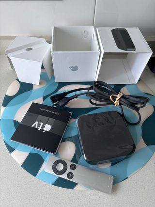 Apple TV 2ª Gen. Caja Completa