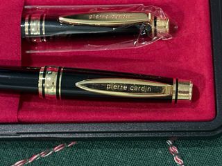 Juego escritura Pierre Cardin nuevo