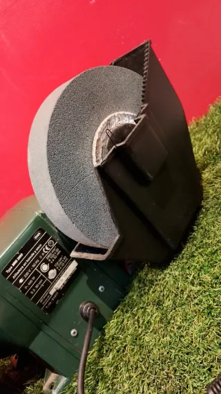 ESMERILADORA M&K MNS 2000 400w 2A OPORTUNITAT