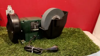 ESMERILADORA M&K MNS 2000 400w 2A OPORTUNITAT