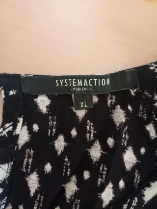 Vestido escote V estampado