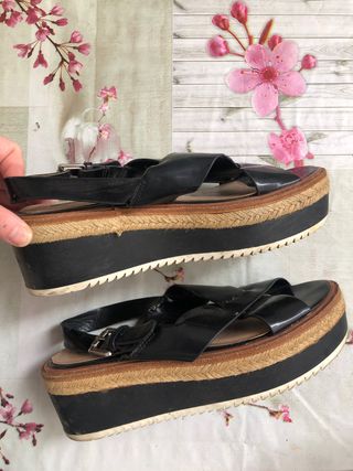 Sandalias Pull&Bear negras con plataforma