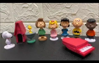 Lote Figuras Peanuts Snoopy y amigos