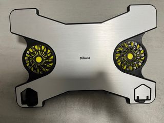 Soporte portátil Trust con ventiladores