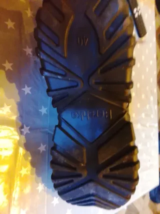 Zapatillas Bershka con dragón