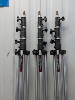 Pack 3 Trípodes Iluminación Manfrotto 004