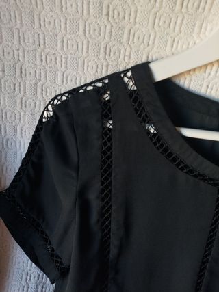 Camisa negra talla M transparencias manga corta