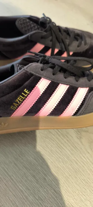Adidas Gazelle marron y rosa talla 39.