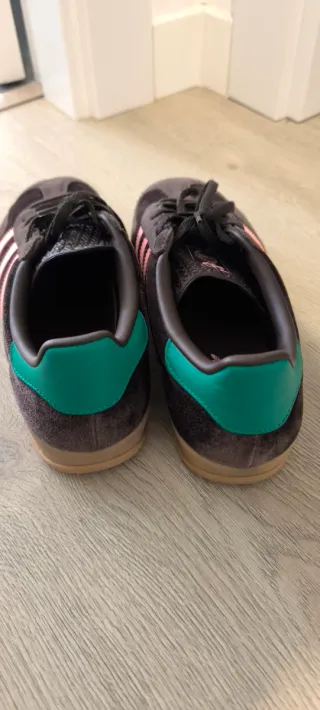 Adidas Gazelle marron y rosa talla 39.