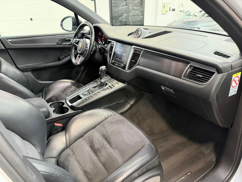 Porsche Macan 2017, foto 10