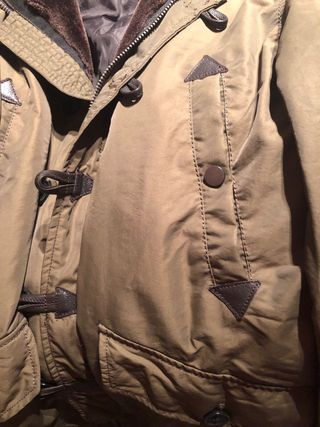 Parka Zara Talla L con capucha