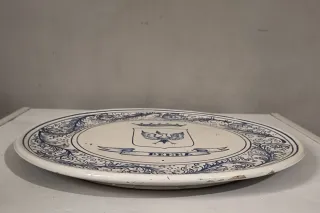 Piatto ceramica araldica 1957 Sc. d'arte Avellino