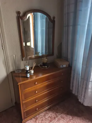 2 camas, armario 5p., mesita noche, cajonera