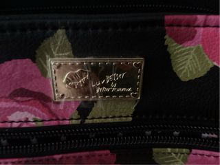 Bolso Betsey Johnson Flores Rosas Negro