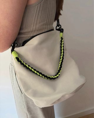 Bolso bandolera lona beige y multicolor