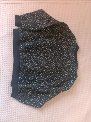 Sudadera IKSS niña talla 10 negra