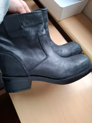 Botines piel Zara negros