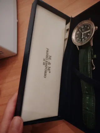 Orologio vintage con cinturino verde