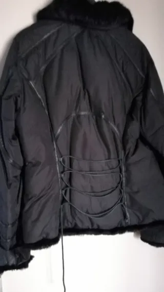 Giaccone donna nero con pelliccia