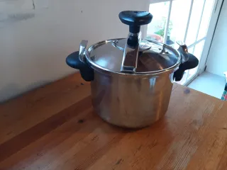 Olla a presión Magefesa 6L