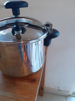 Olla a presión Magefesa 6L