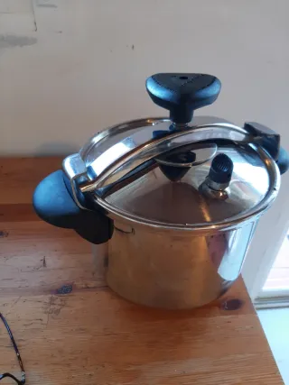 Olla a presión Magefesa 6L