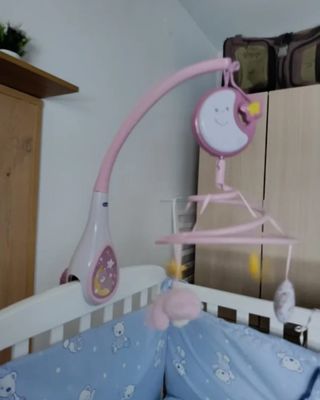 Móvil cuna musical bebé