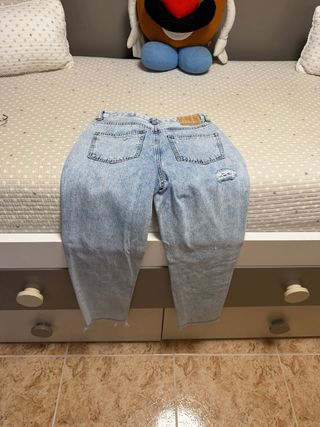 Pull&Bear Pantalones Vaqueros Rotos
