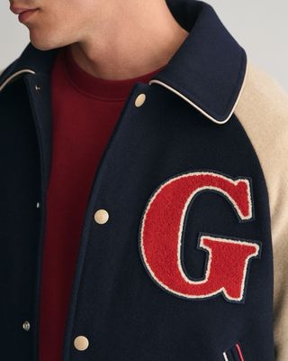 Chaqueta Gant Varsity Azul y Beige