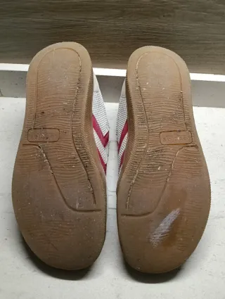 Zapatillas Hummel Rojas con Velcro Niño Talla 35