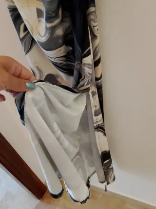 Vestito lungo estivo fantasia aperto dietro