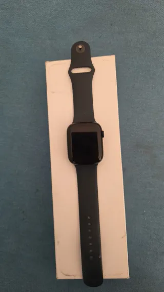 Apple Watch Series 7 Negro/Morado