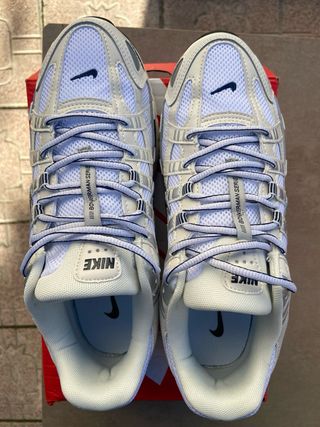 Zapatillas Nike P-6000 Blancas, Negras y Azul