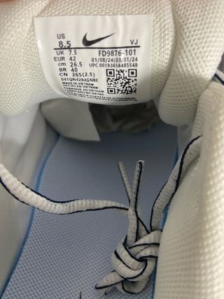 Zapatillas Nike P-6000 Blancas, Negras y Azul