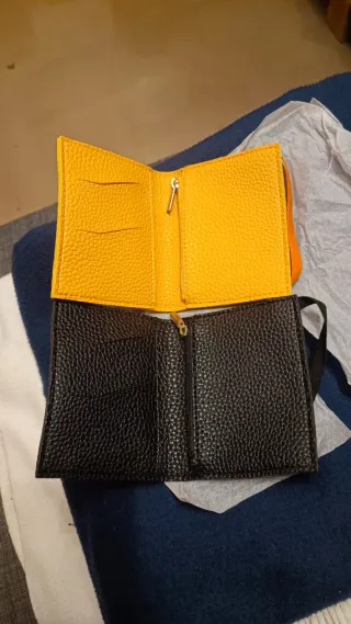 2 Porta carte in pelle