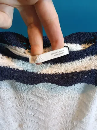 Blusa Zara tirantes crochet blanco y azul Talla S