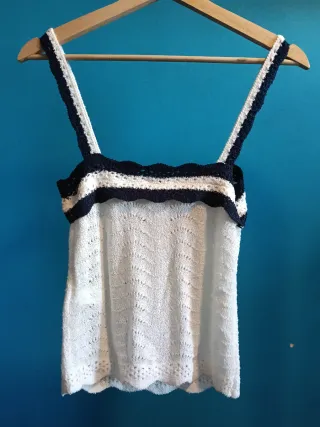 Blusa Zara tirantes crochet blanco y azul Talla S