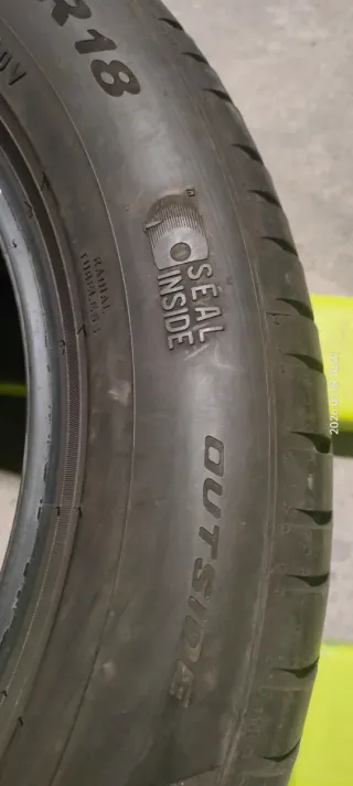 Neumático Pirelli 235/55 R18 100V