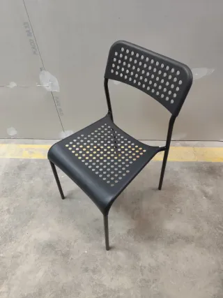 Sillas apilables negras (Set de 6)