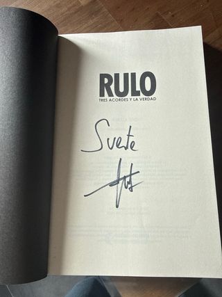 Libro Rulo: Tres Acordes y la Verdad