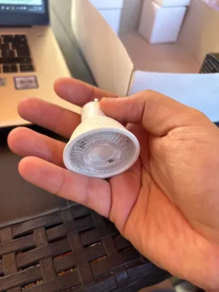 Lampadina GU10 LED – 5W luce fredda (6000K) 38°