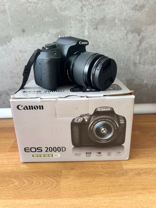 Cámara Canon EOS 2000D EF-S 18-55 III Kit